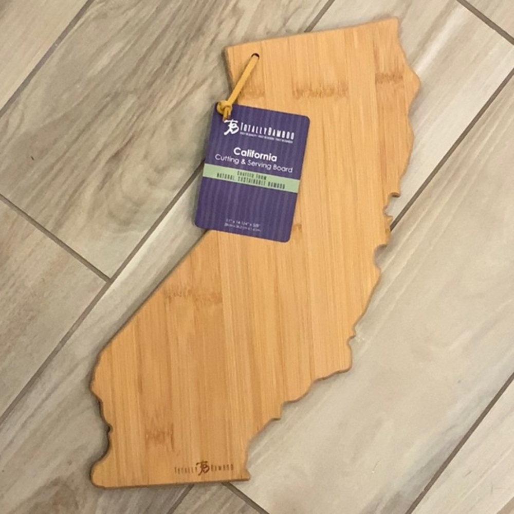 NWT Totally Bamboo California cutting board